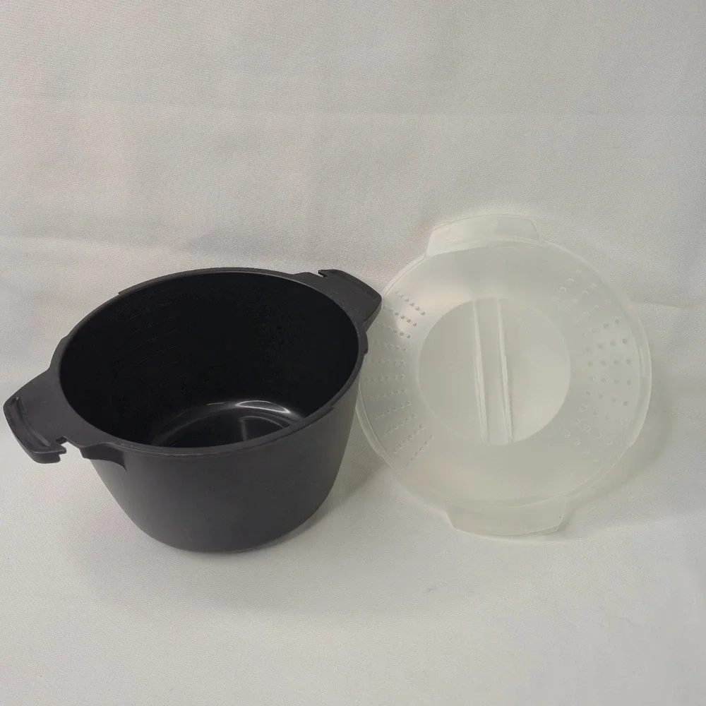 Pampered Chef Micro Cooker Microwave Steamer Large 8 Cup 2 Quart White Lid